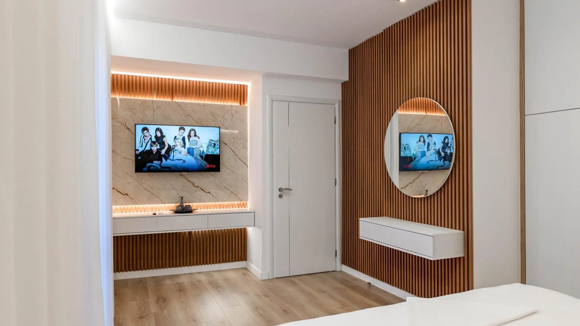 Mato Luxury Apartments Saranda