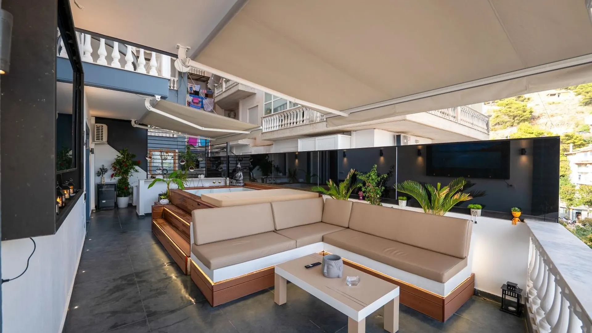 Mato Luxury Apartments Saranda