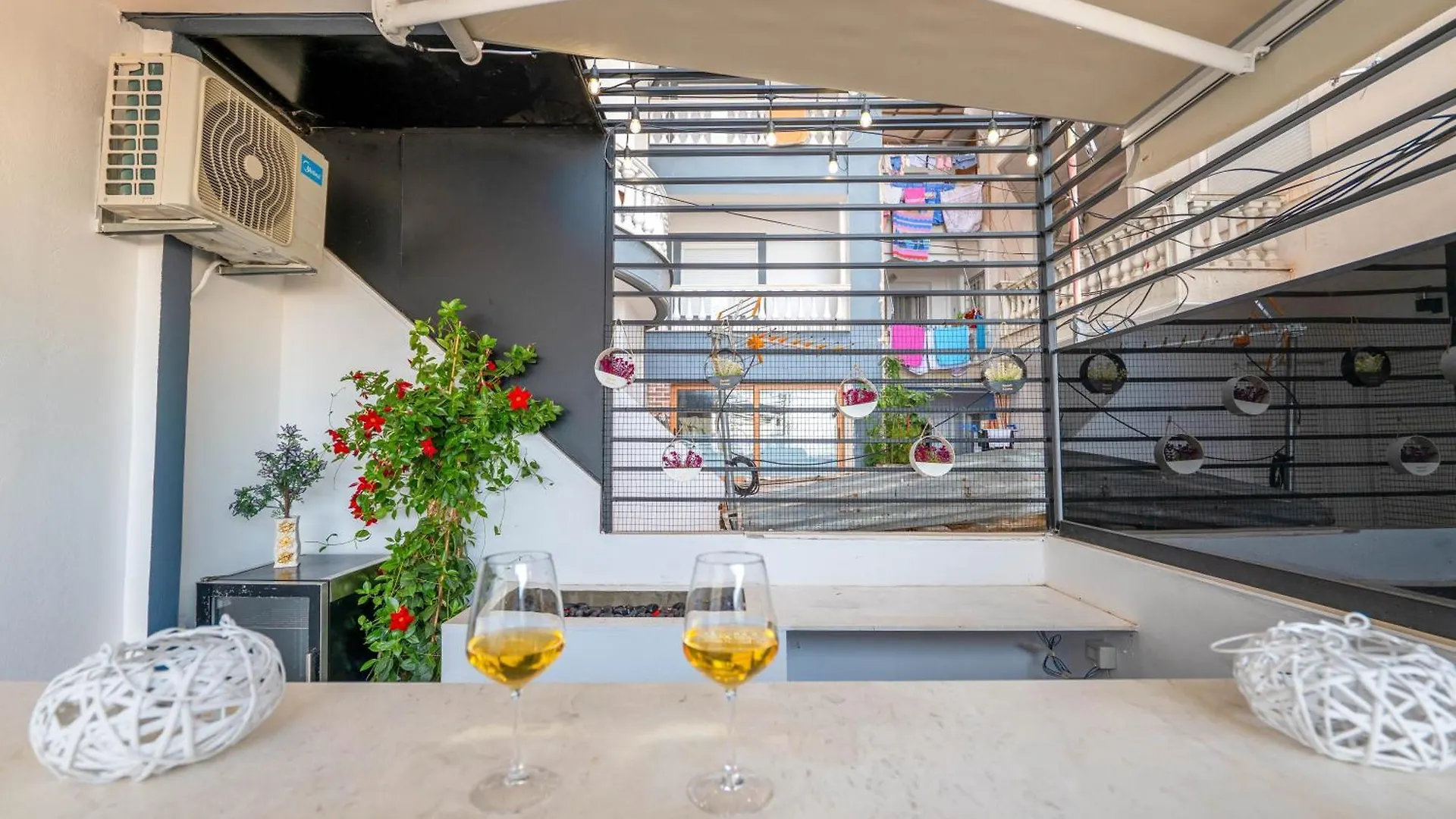 Mato Luxury Apartments Saranda